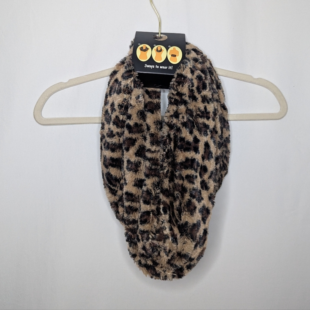 Women's Leopard Print Faux Fur Infinity Scarf One Size